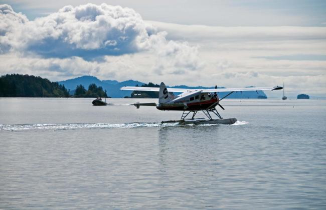 floatplane Victoria BC
